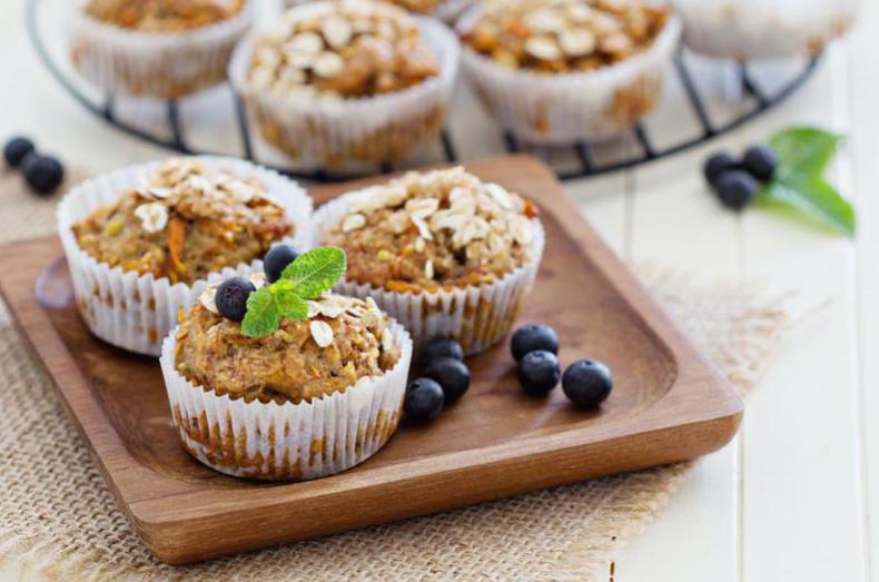 Muffiny marchewkowe z ziarnami i żurawiną