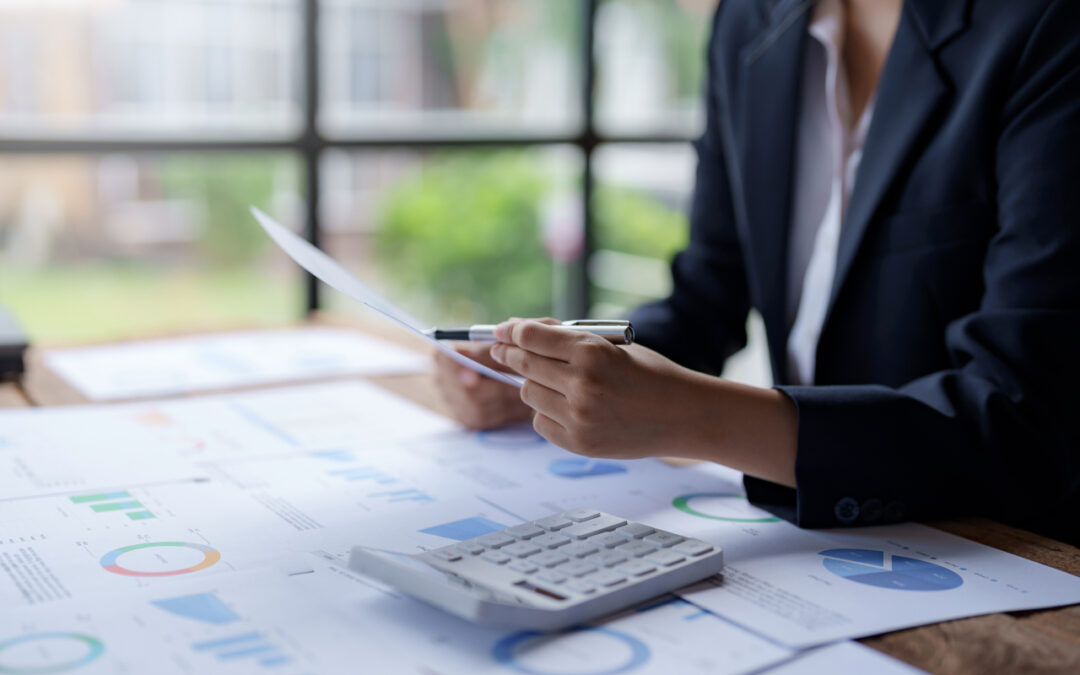 Nowoczesne prowadzenie biznesu – jak przedsiębiorcy oszczędzają czas i pieniądze dzięki outsourcingowi?